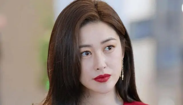 《蜜语纪》大结局揭晓：许蜜语纪封并肩破局，魏思源入狱薛睿升任财务总监 | 现场图