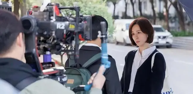 文颂娴时隔20年重返TVB出演《下流上車族》获女配角提名 | 相关图片