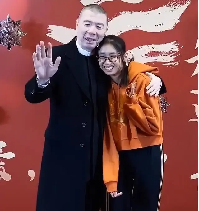 徐朵获冯小刚支持赴纽约大学电影系深造 | 现场图 徐朵获冯小刚支持赴纽约大学电影系深造 | 现场图